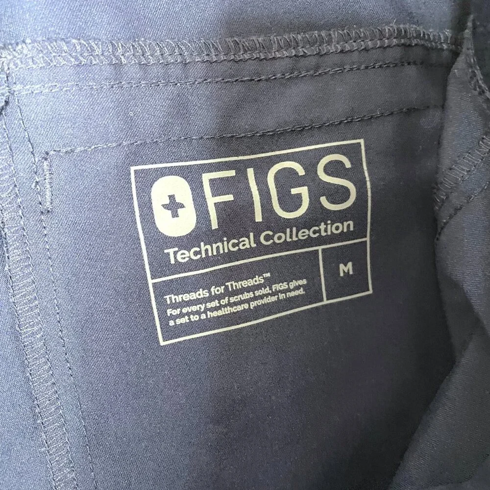 Figs Technical Collection Axim Cargo Scrubs Pants Mens M Blue Classic Fit